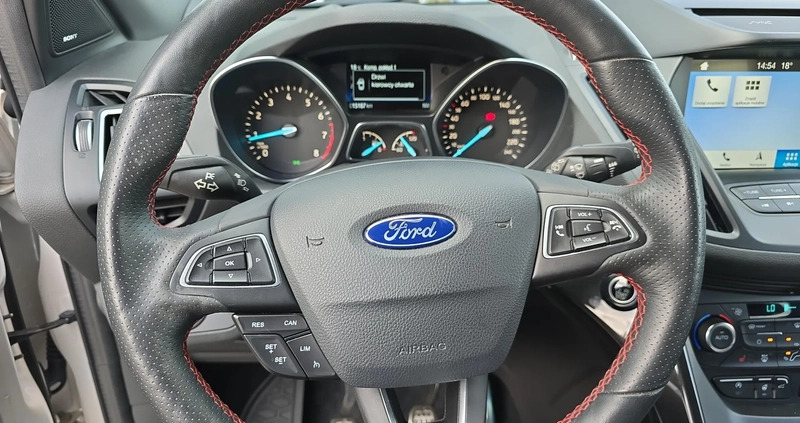 Ford Kuga cena 92900 przebieg: 15144, rok produkcji 2019 z Warka małe 596